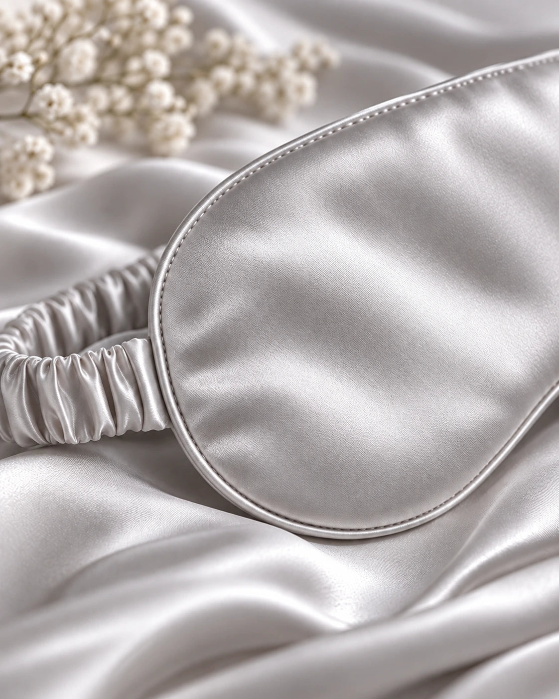 Smoozely Cloud Silk sleep mask in moonstone silver